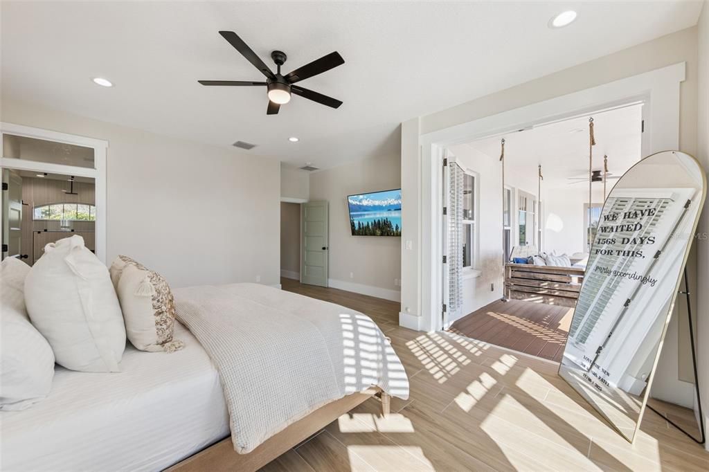 For Sale: $2,550,000 (5 beds, 5 baths, 4711 Square Feet)