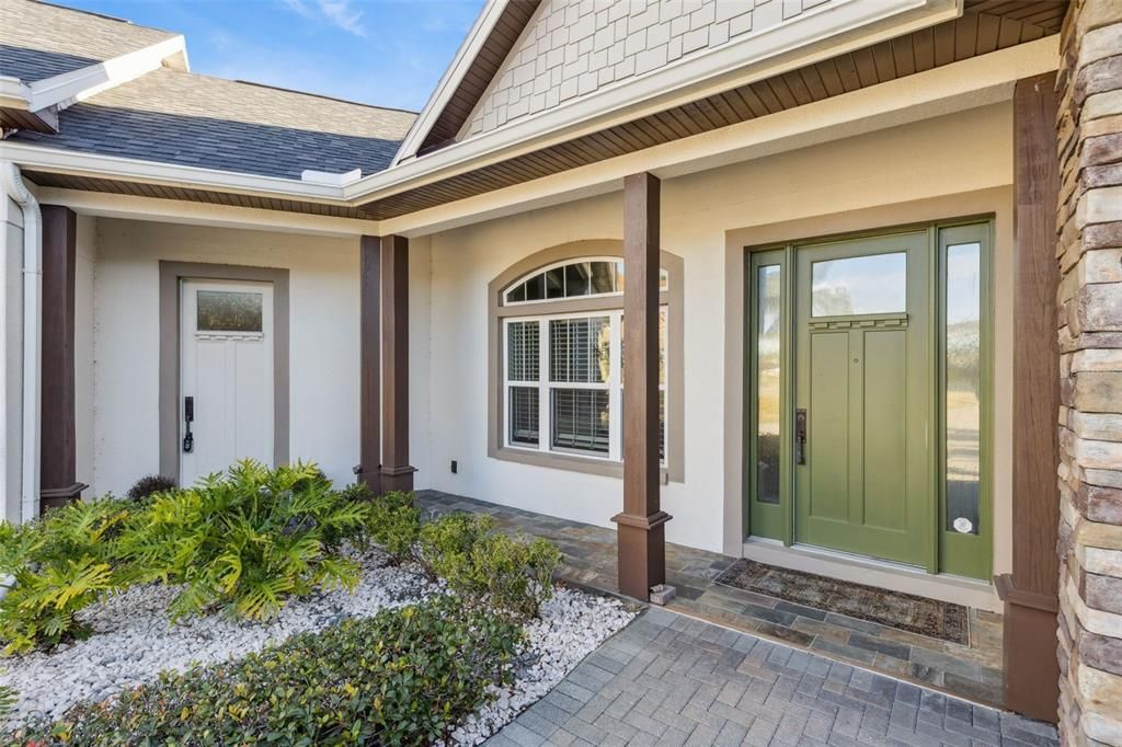 For Sale: $2,550,000 (5 beds, 5 baths, 4711 Square Feet)