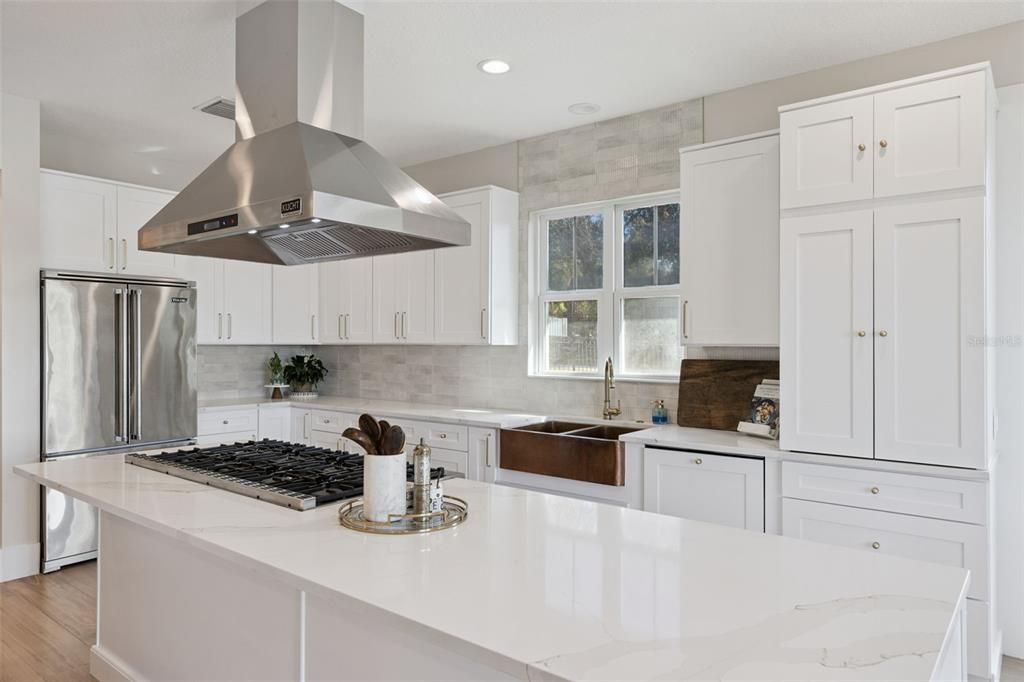 For Sale: $2,550,000 (5 beds, 5 baths, 4711 Square Feet)
