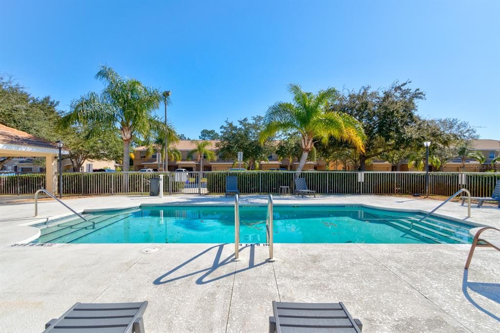 На продажу: $289,900 (3 спален, 2 ванн, 1736 Квадратных фут)