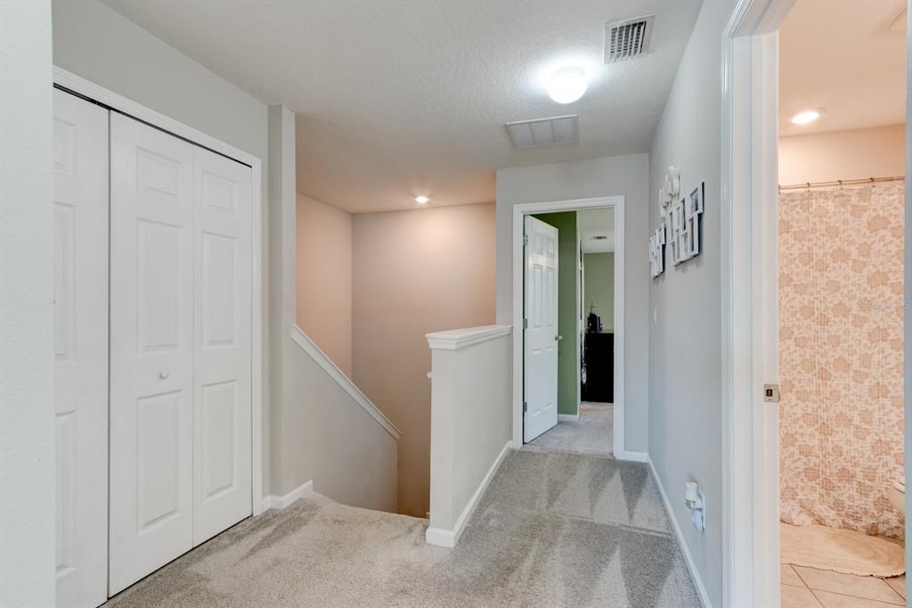 На продажу: $289,900 (3 спален, 2 ванн, 1736 Квадратных фут)