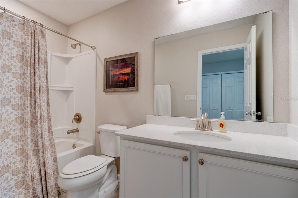 На продажу: $289,900 (3 спален, 2 ванн, 1736 Квадратных фут)