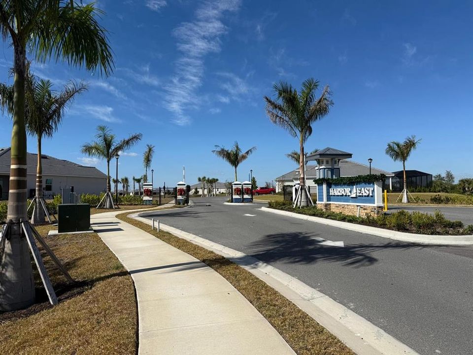 For Rent: $2,875 (3 beds, 2 baths, 2328 Square Feet)