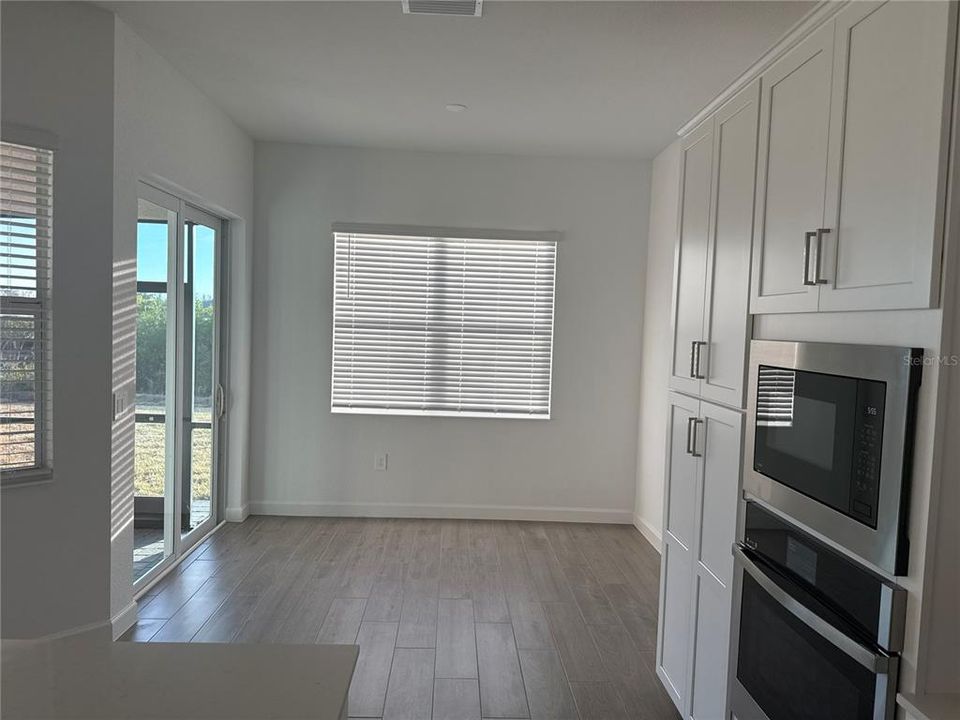 For Rent: $2,875 (3 beds, 2 baths, 2328 Square Feet)