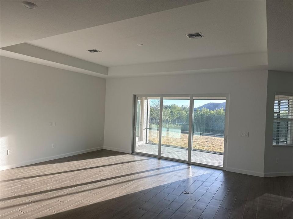 For Rent: $2,875 (3 beds, 2 baths, 2328 Square Feet)