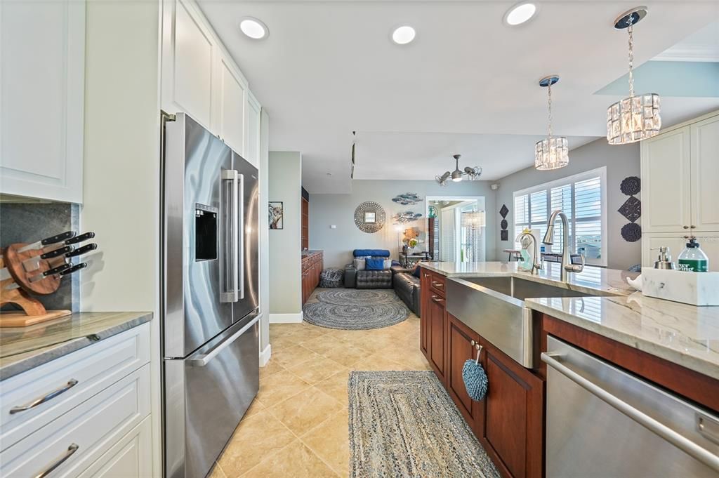 На продажу: $1,290,000 (2 спален, 2 ванн, 2829 Квадратных фут)