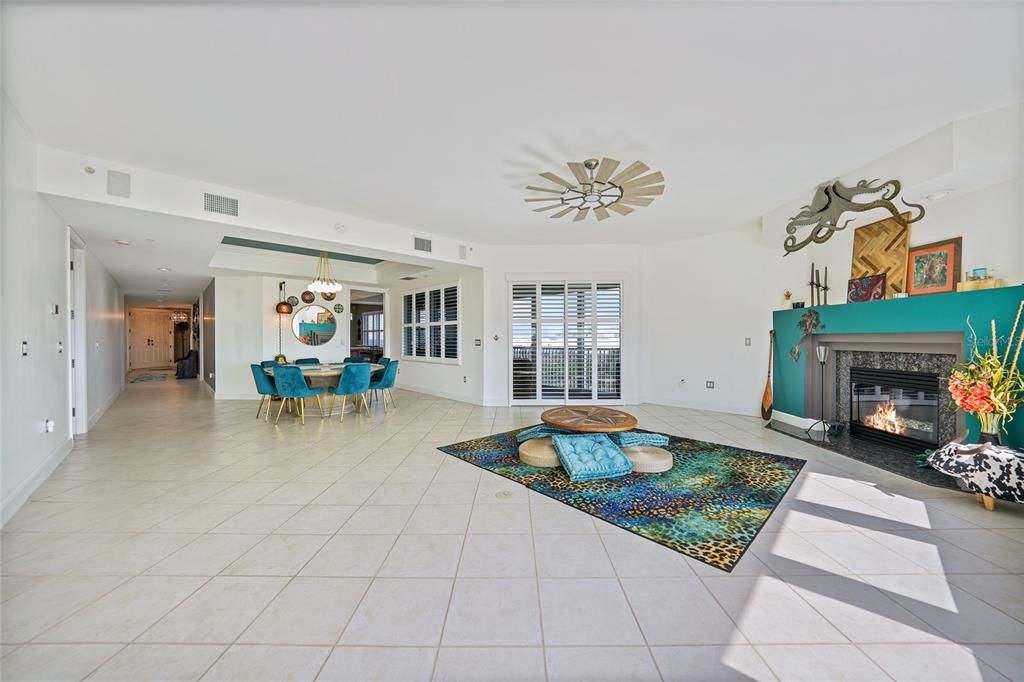 На продажу: $1,290,000 (2 спален, 2 ванн, 2829 Квадратных фут)