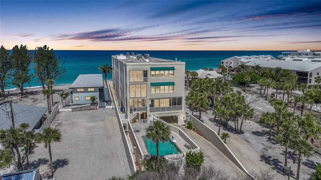 На продажу: $1,290,000 (2 спален, 2 ванн, 2829 Квадратных фут)