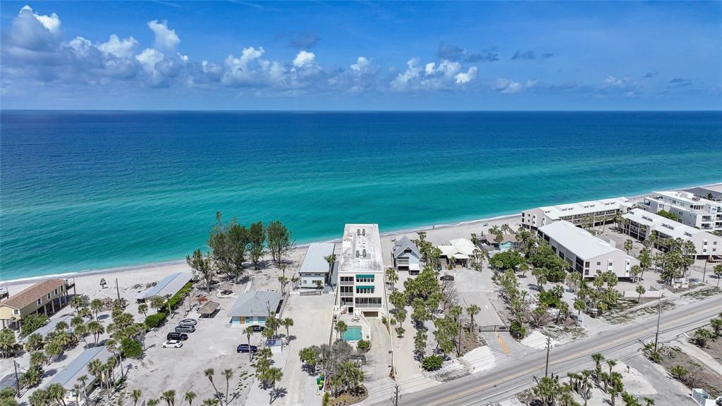 На продажу: $1,290,000 (2 спален, 2 ванн, 2829 Квадратных фут)