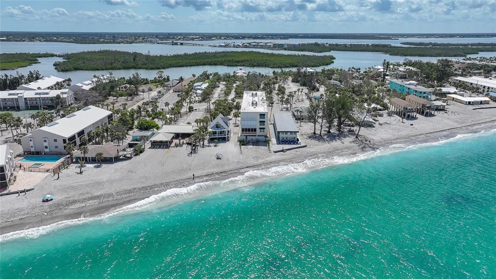 На продажу: $1,290,000 (2 спален, 2 ванн, 2829 Квадратных фут)