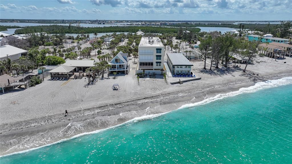 На продажу: $1,290,000 (2 спален, 2 ванн, 2829 Квадратных фут)