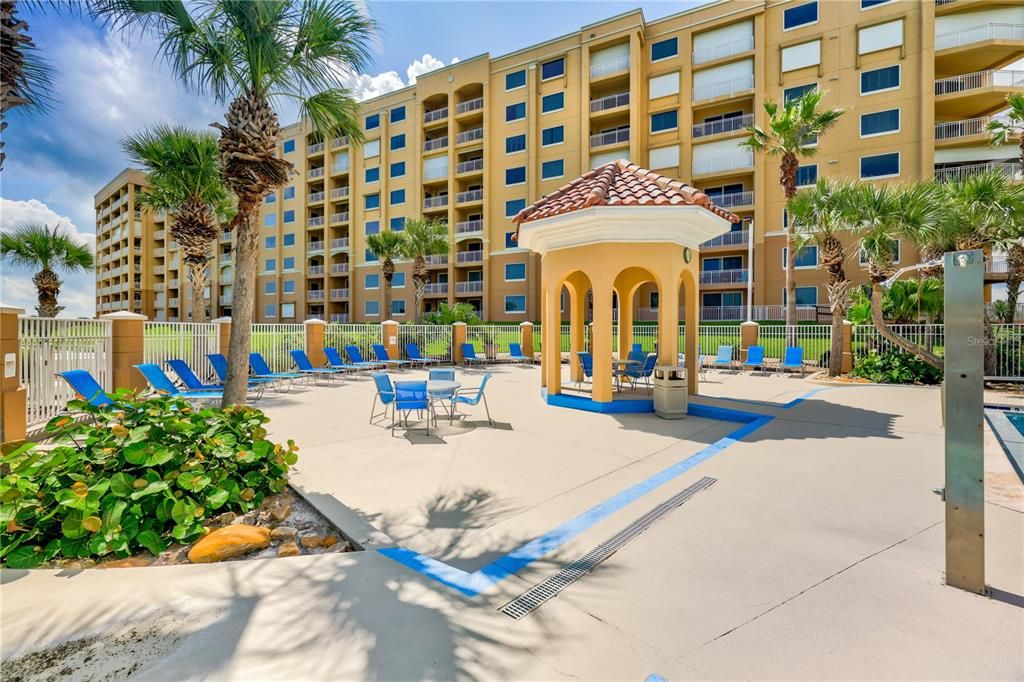 Active With Contract: $524,000 (3 beds, 2 baths, 1640 Square Feet)