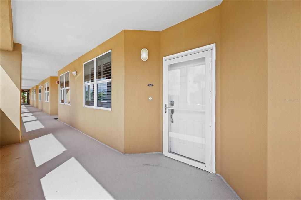 Active With Contract: $524,000 (3 beds, 2 baths, 1640 Square Feet)