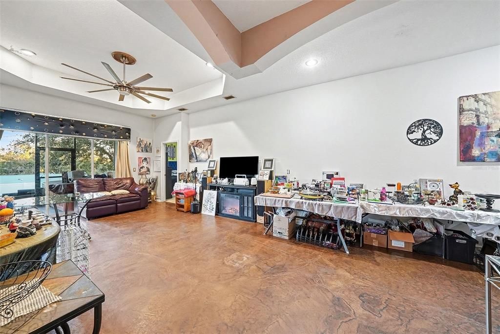 En Venta: $275,000 (3 camas, 2 baños, 1752 Pies cuadrados)