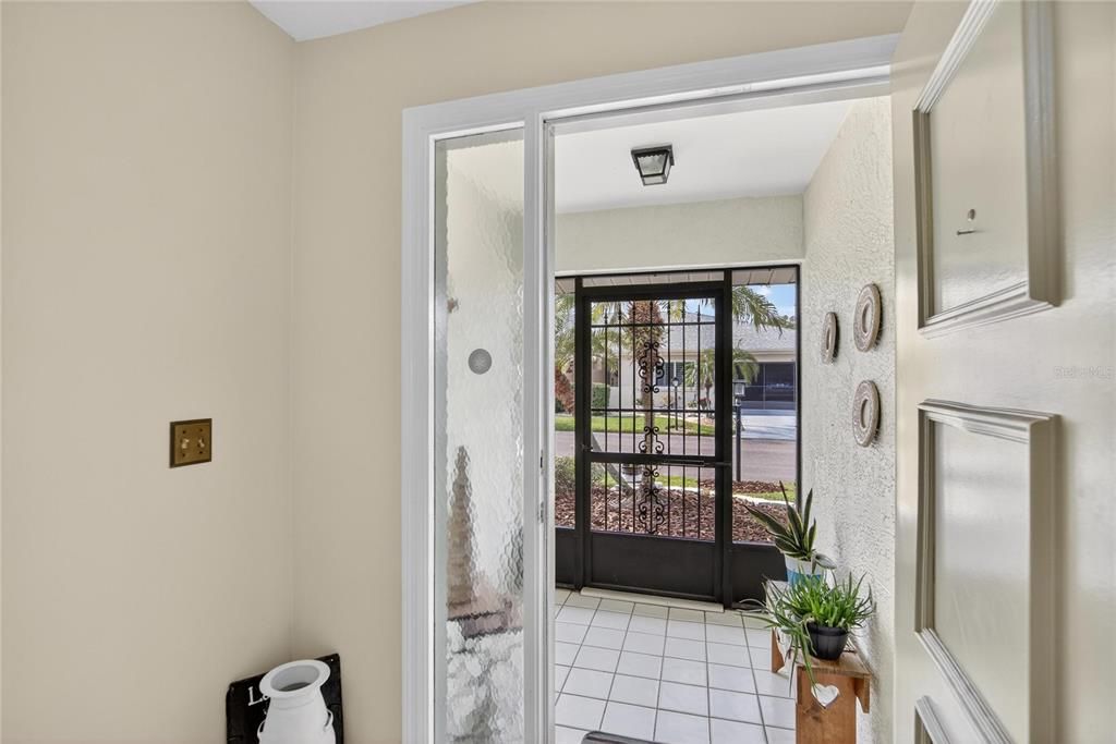 En Venta: $179,000 (2 camas, 2 baños, 1403 Pies cuadrados)