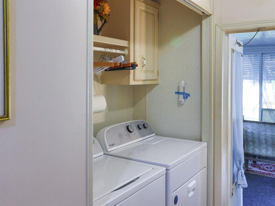 Activo con contrato: $165,000 (2 camas, 2 baños, 1240 Pies cuadrados)