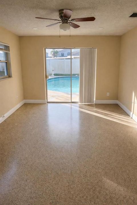 For Sale: $345,000 (3 beds, 2 baths, 1502 Square Feet)