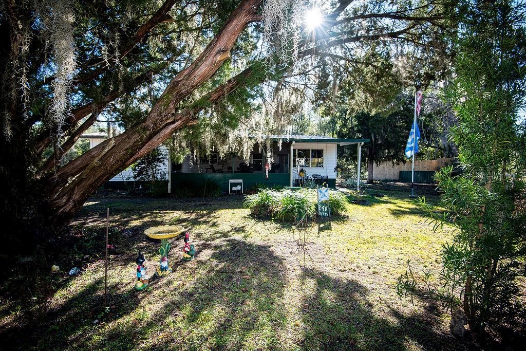 For Sale: $135,900 (3 beds, 2 baths, 1200 Square Feet)