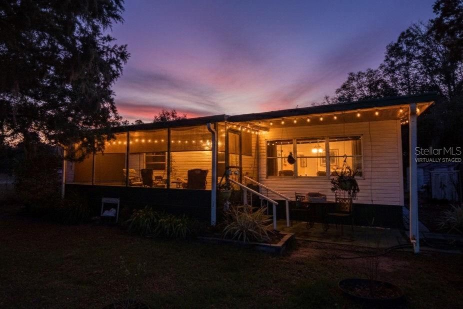 For Sale: $135,900 (3 beds, 2 baths, 1200 Square Feet)