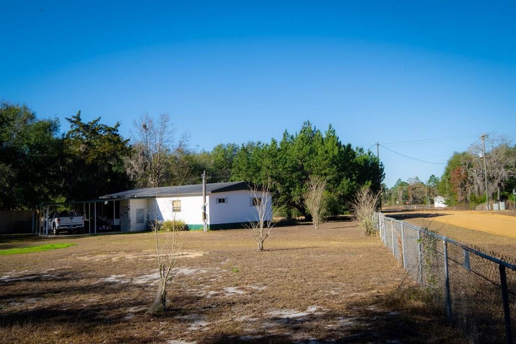 For Sale: $135,900 (3 beds, 2 baths, 1200 Square Feet)