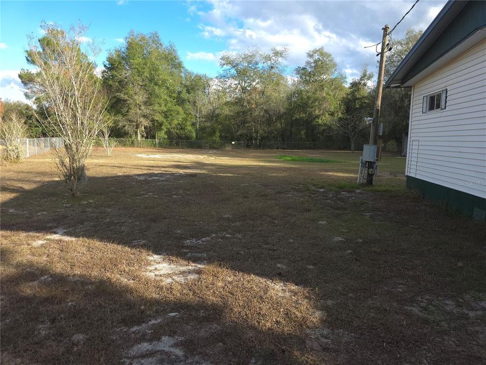 For Sale: $135,900 (3 beds, 2 baths, 1200 Square Feet)