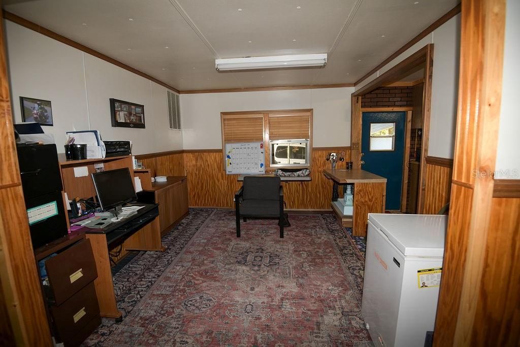 For Sale: $135,900 (3 beds, 2 baths, 1200 Square Feet)