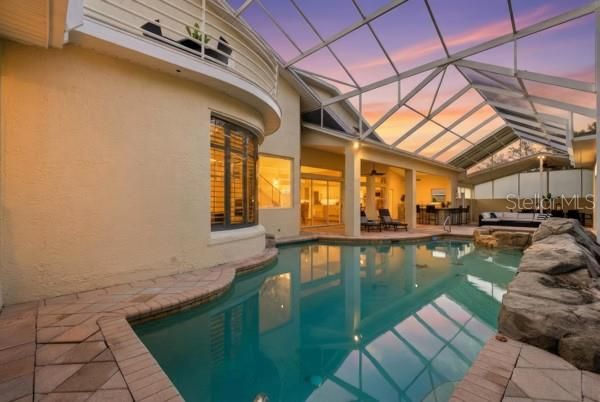 For Sale: $1,249,000 (6 beds, 4 baths, 4996 Square Feet)