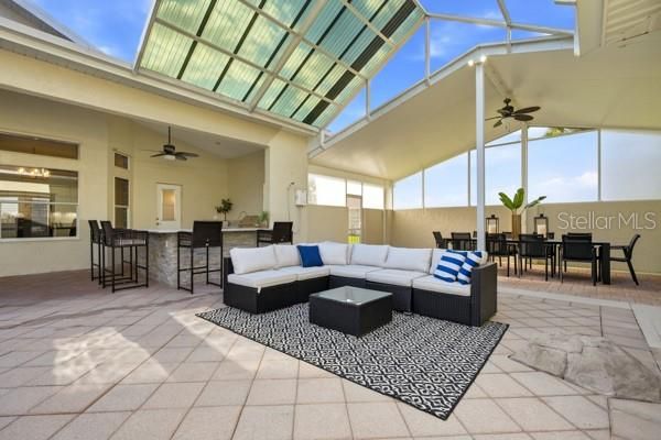For Sale: $1,249,000 (6 beds, 4 baths, 4996 Square Feet)
