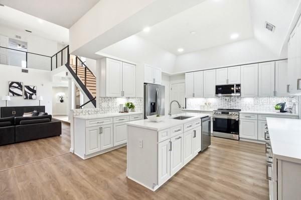 For Sale: $1,249,000 (6 beds, 4 baths, 4996 Square Feet)