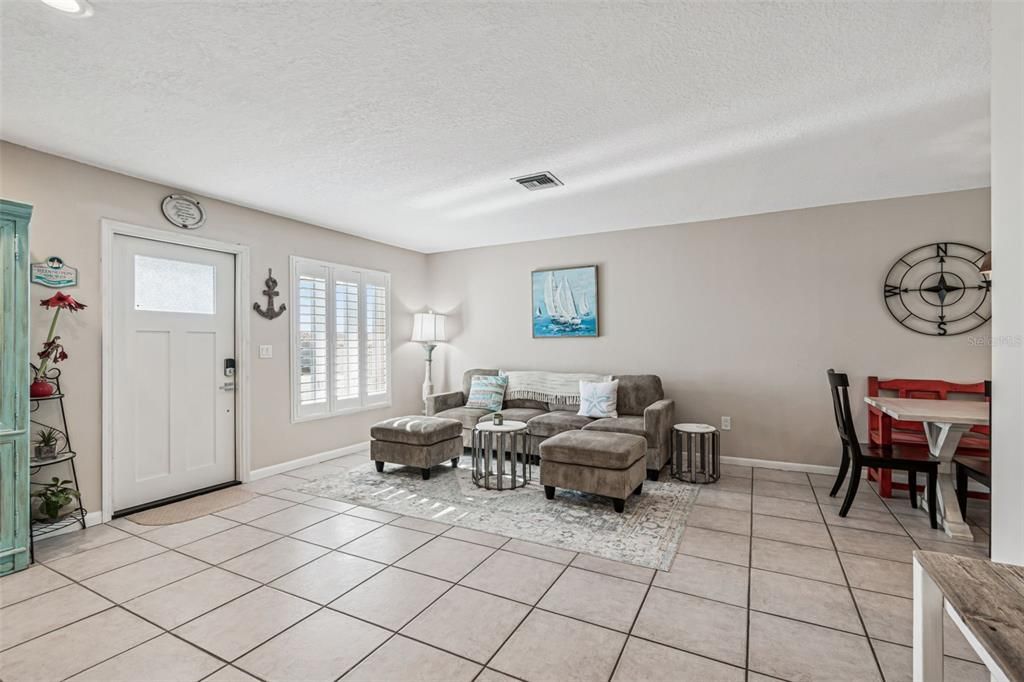 For Sale: $785,000 (3 beds, 2 baths, 1748 Square Feet)