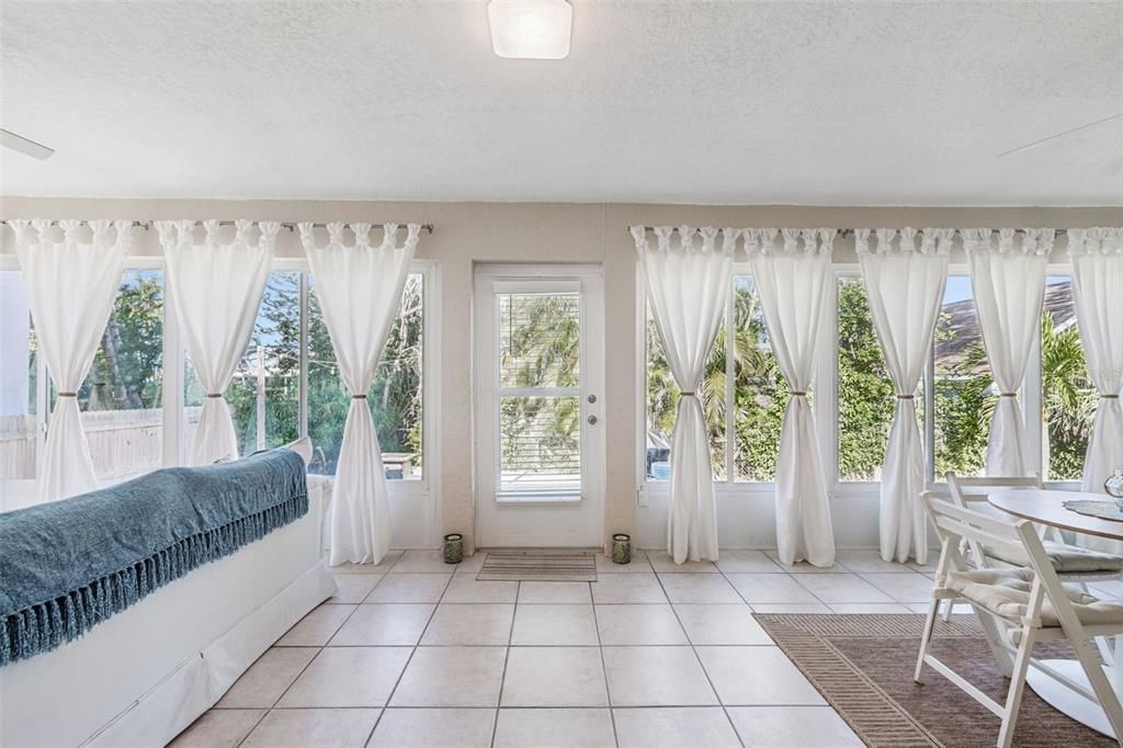 For Sale: $785,000 (3 beds, 2 baths, 1748 Square Feet)