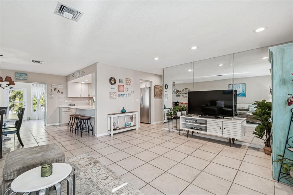 For Sale: $785,000 (3 beds, 2 baths, 1748 Square Feet)