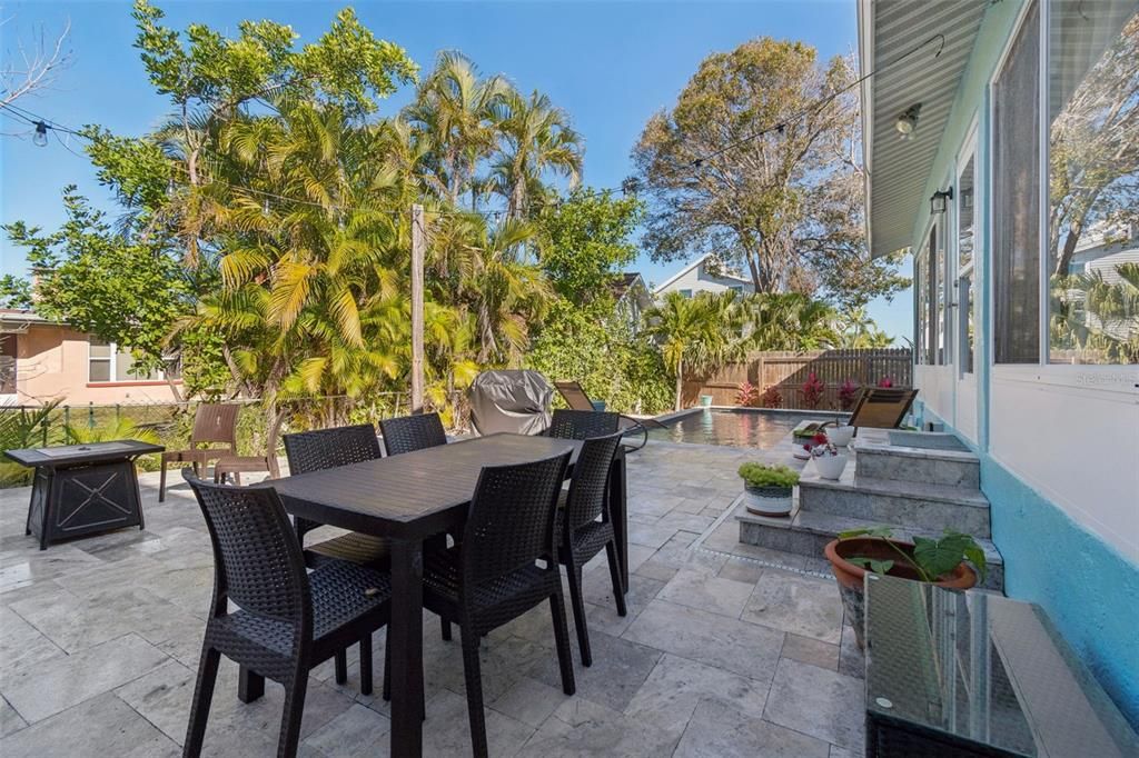 For Sale: $785,000 (3 beds, 2 baths, 1748 Square Feet)