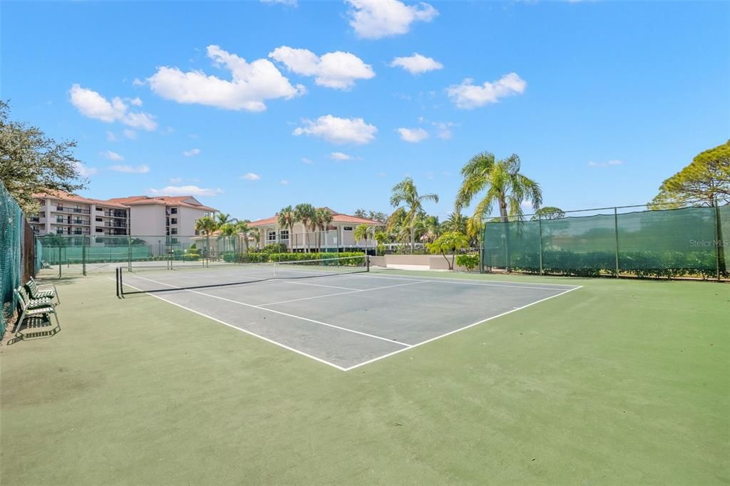 En Venta: $650,000 (3 camas, 3 baños, 2980 Pies cuadrados)