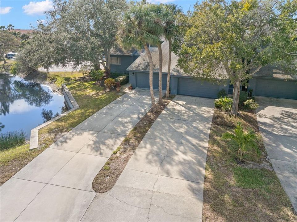 En Venta: $650,000 (3 camas, 3 baños, 2980 Pies cuadrados)