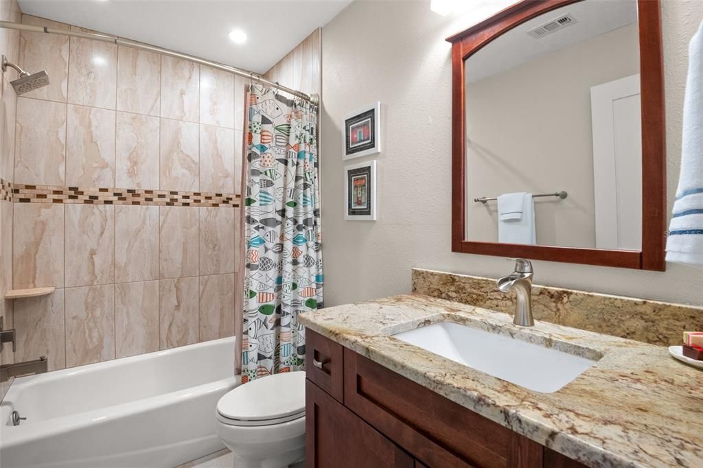 En Venta: $650,000 (3 camas, 3 baños, 2980 Pies cuadrados)