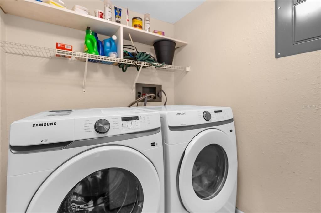 Active With Contract: $149,000 (2 beds, 2 baths, 1139 Square Feet)