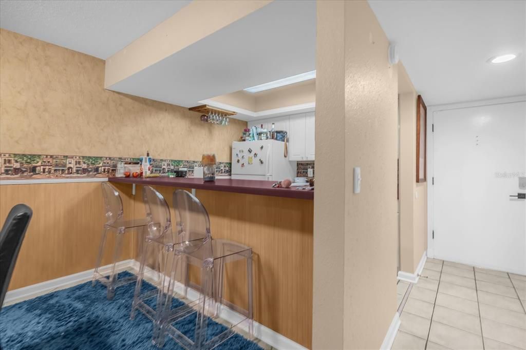 Active With Contract: $149,000 (2 beds, 2 baths, 1139 Square Feet)