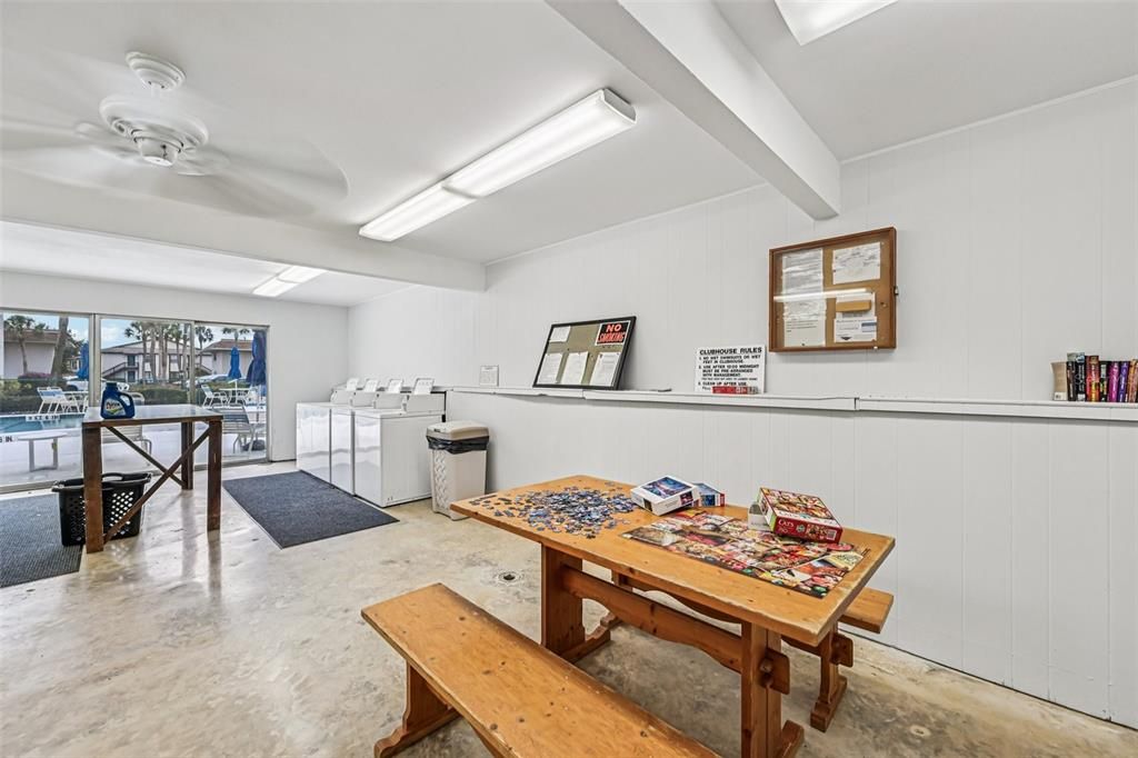 На продажу: $167,000 (2 спален, 1 ванн, 925 Квадратных фут)