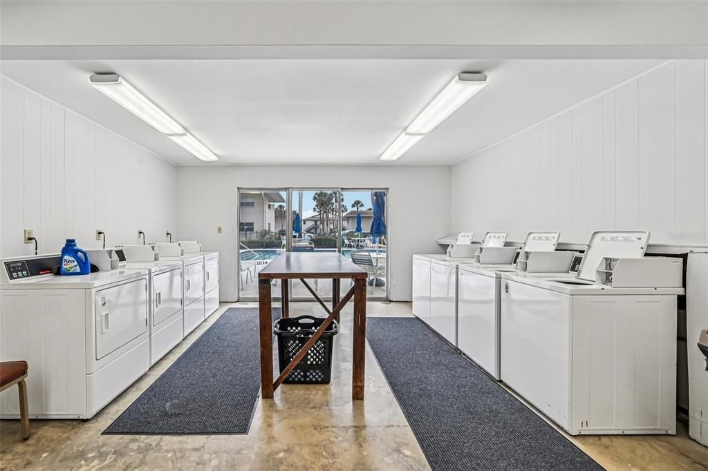 На продажу: $167,000 (2 спален, 1 ванн, 925 Квадратных фут)