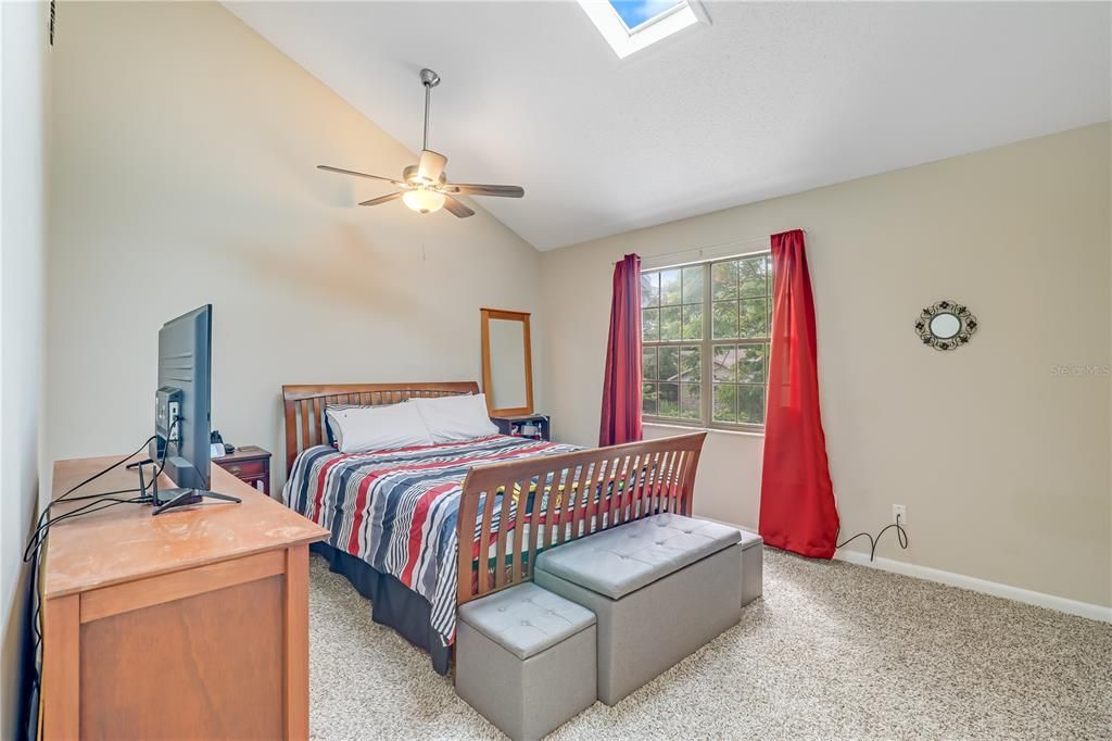 На продажу: $159,900 (3 спален, 2 ванн, 1343 Квадратных фут)