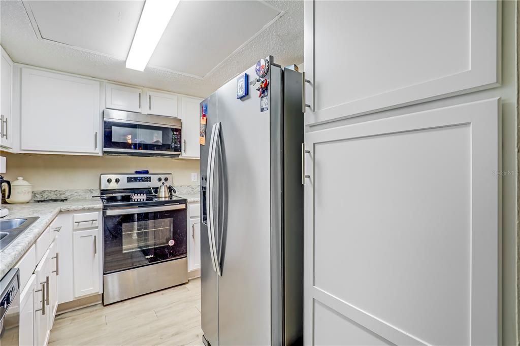 На продажу: $159,900 (3 спален, 2 ванн, 1343 Квадратных фут)