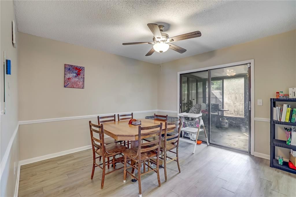 На продажу: $159,900 (3 спален, 2 ванн, 1343 Квадратных фут)