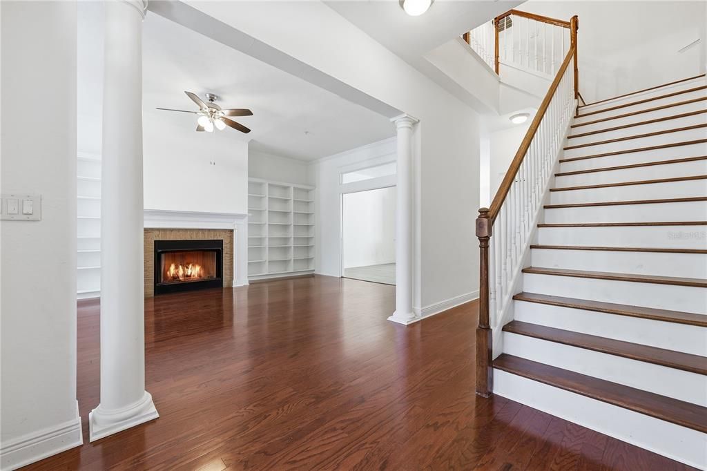 Active With Contract: $583,000 (3 beds, 2 baths, 2167 Square Feet)