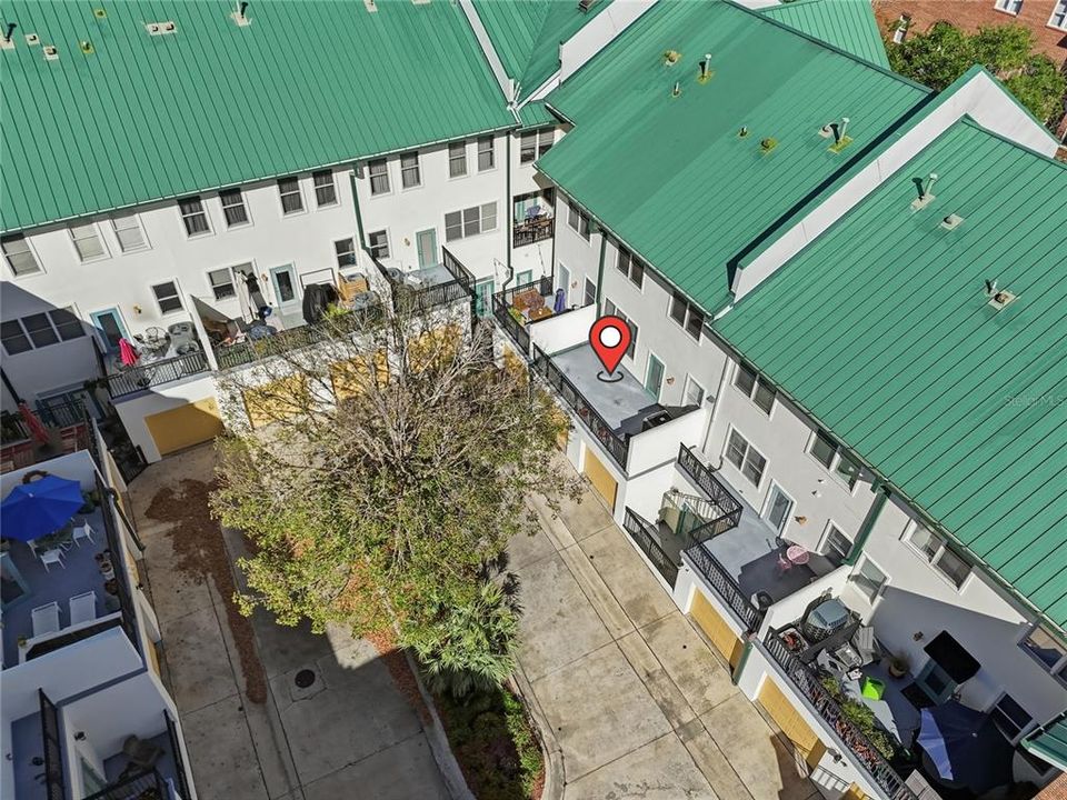 Active With Contract: $583,000 (3 beds, 2 baths, 2167 Square Feet)