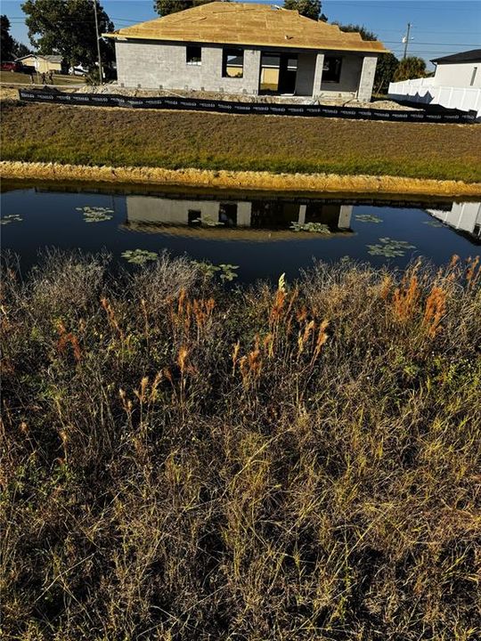 На продажу: $102,500 (0.26 acres)