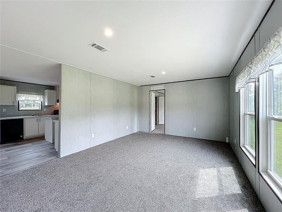 En Venta: $239,990 (4 camas, 2 baños, 1768 Pies cuadrados)
