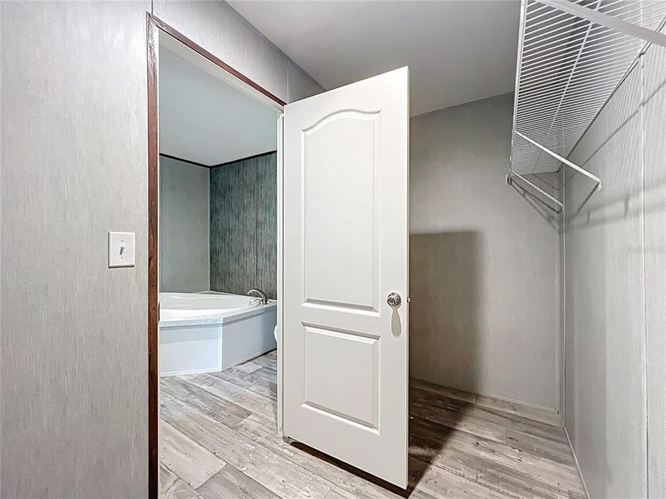 En Venta: $239,990 (4 camas, 2 baños, 1768 Pies cuadrados)