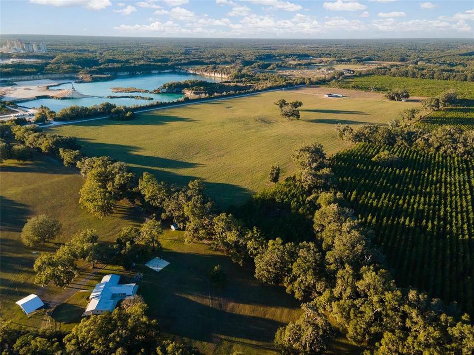 На продажу: $289,900 (9.82 acres)