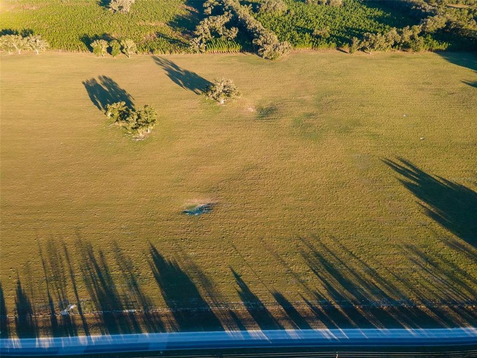 На продажу: $289,900 (9.82 acres)